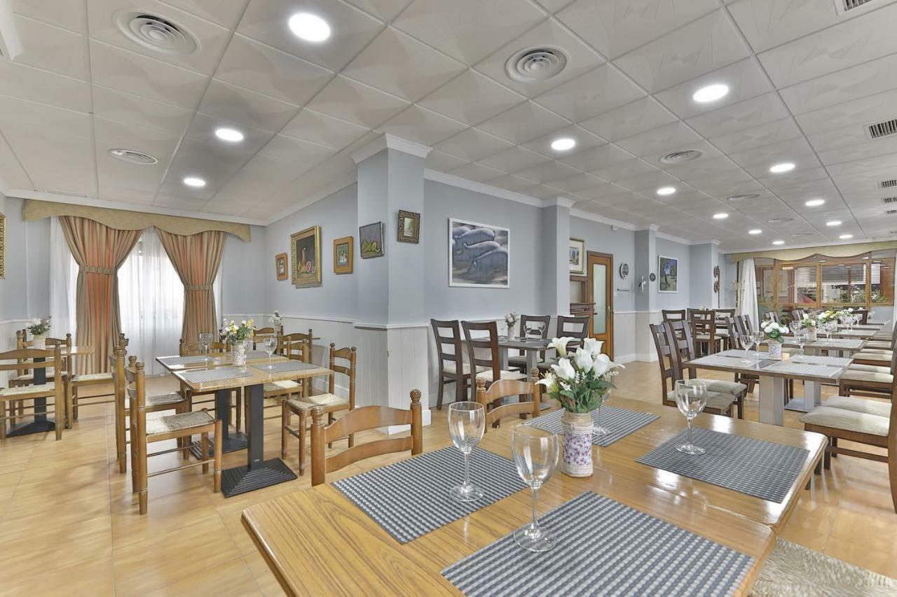 Hotel Restaurante Moya Monesterio Bagian luar foto